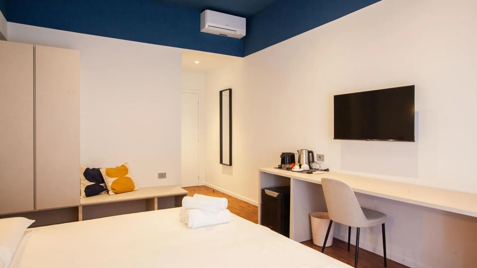 Cvm 19 Otel Milano 0*,