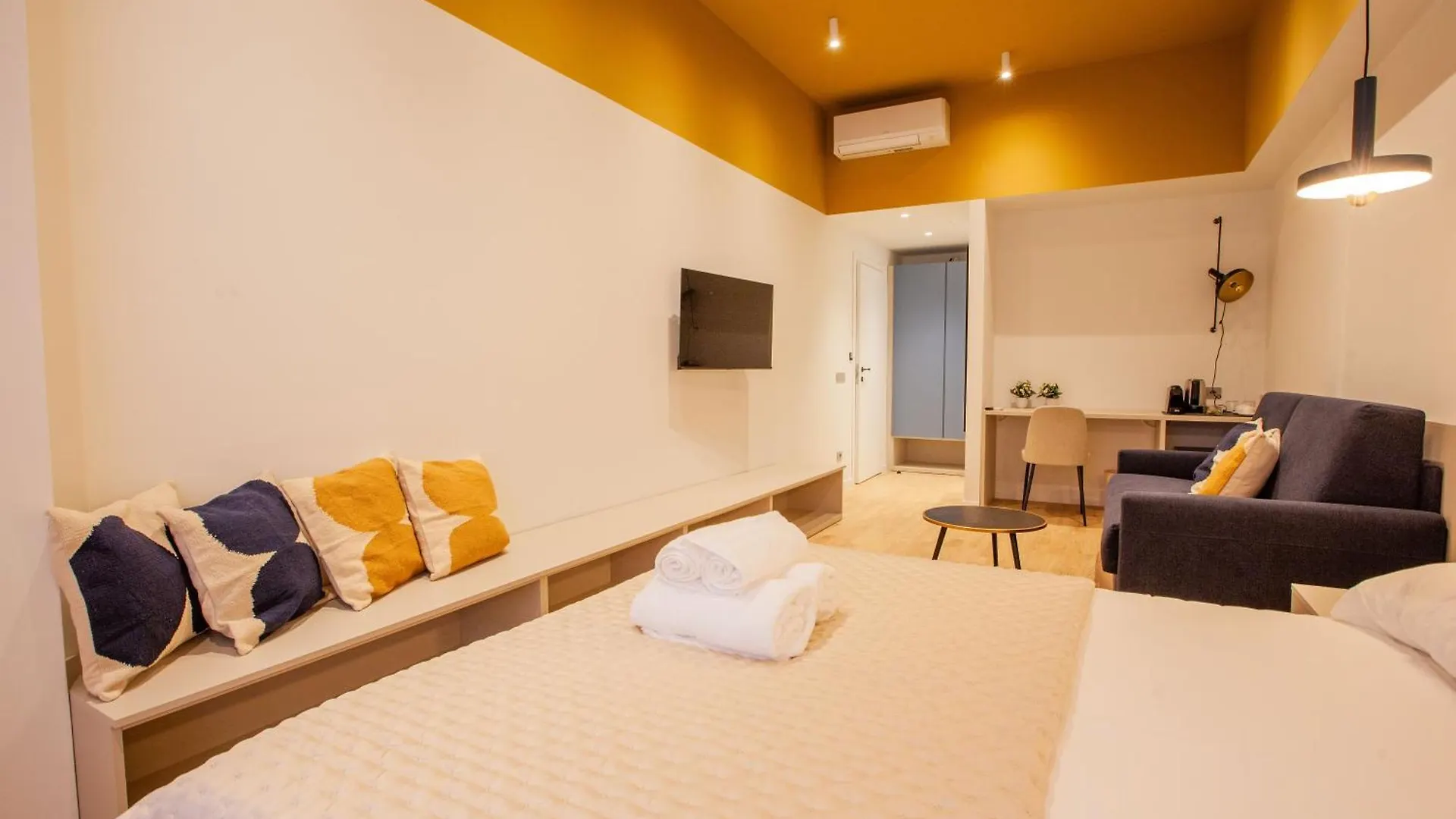Cvm 19 Otel Milano 0*,