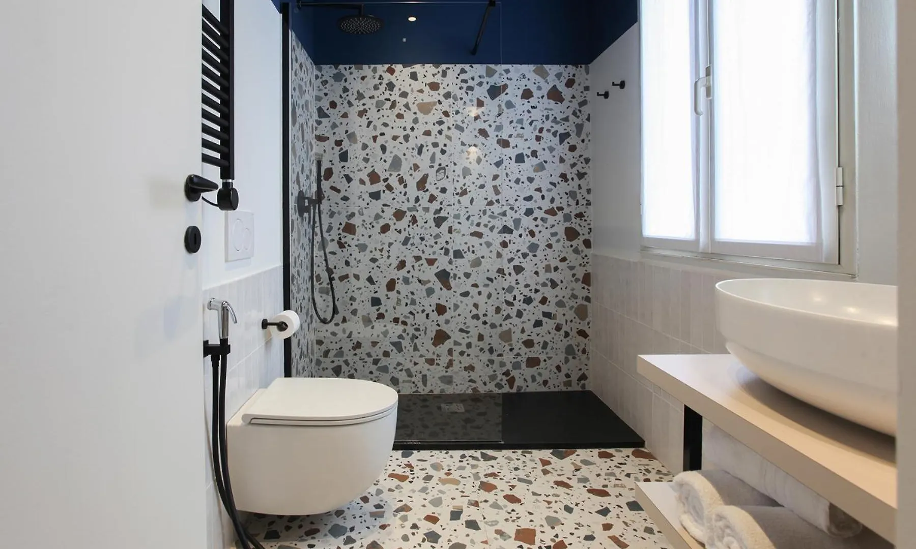 Cvm 19 Otel Milano