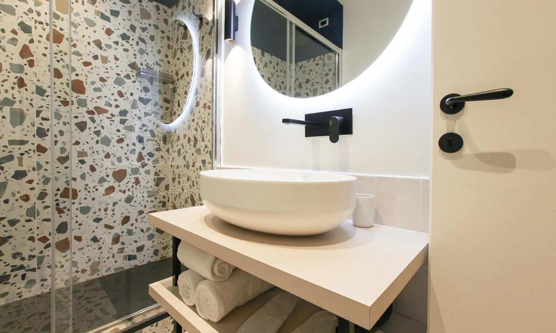 Cvm 19 Otel Milano İtalya