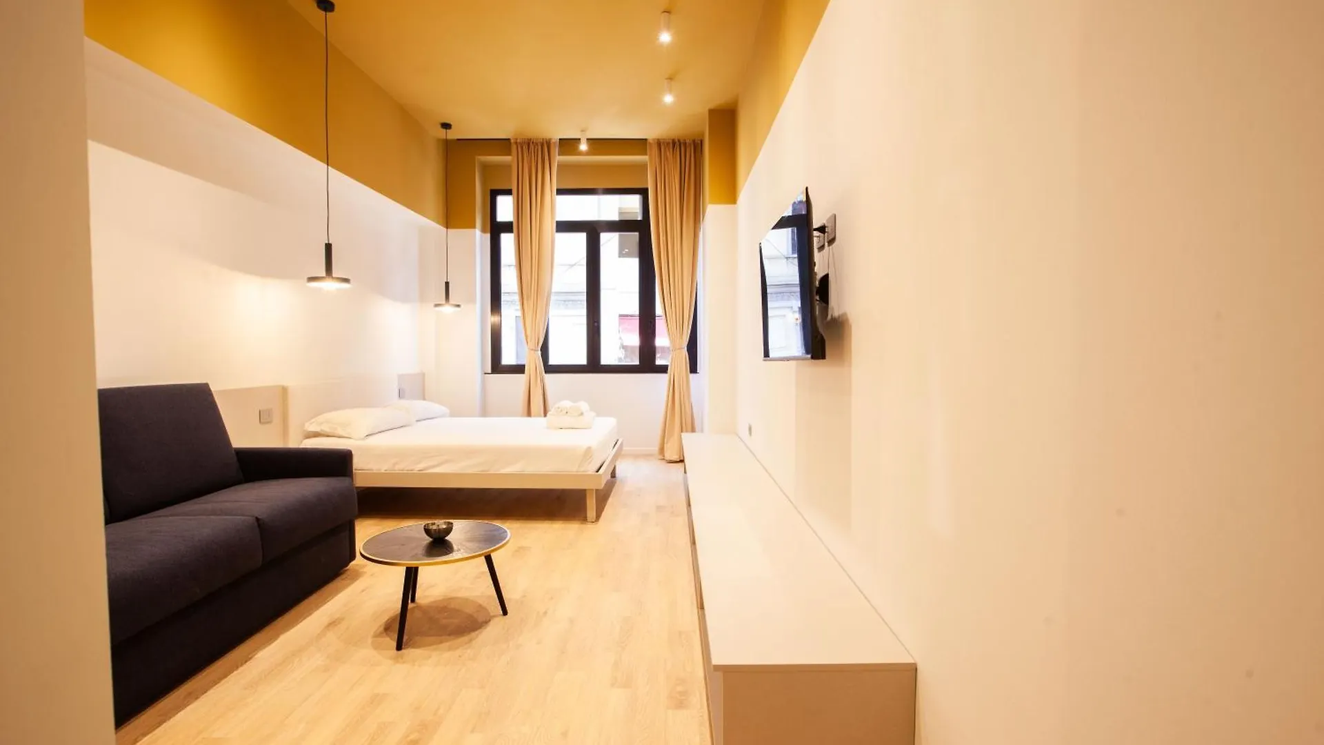 Hotel Cvm 19 Milano 0*,  Italia
