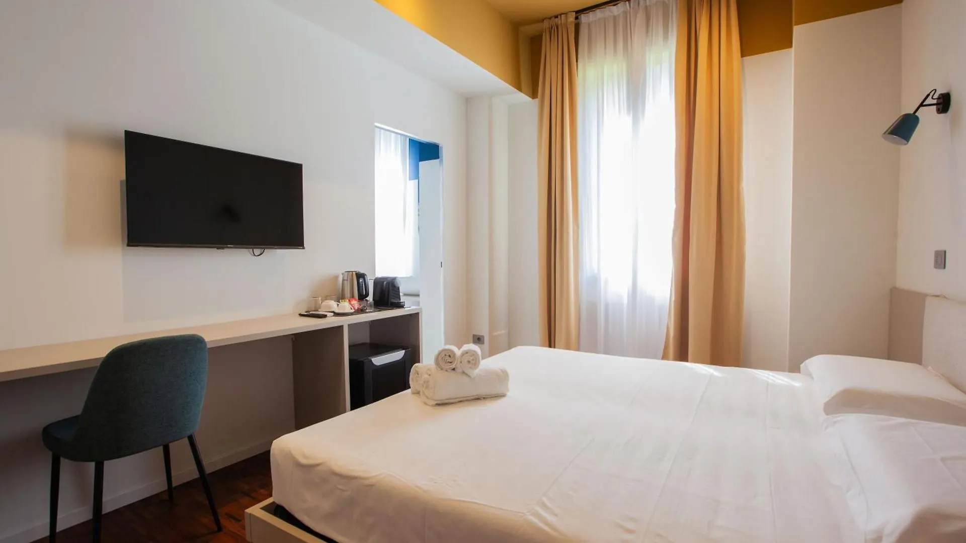 Hotel Cvm 19 Milano Italia